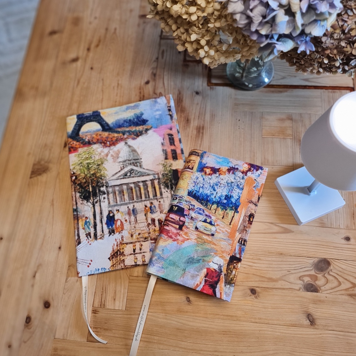 Buchhülle, Motivstoff im einzigartigen "Stoffi-Design", Paris ART – Bild 2